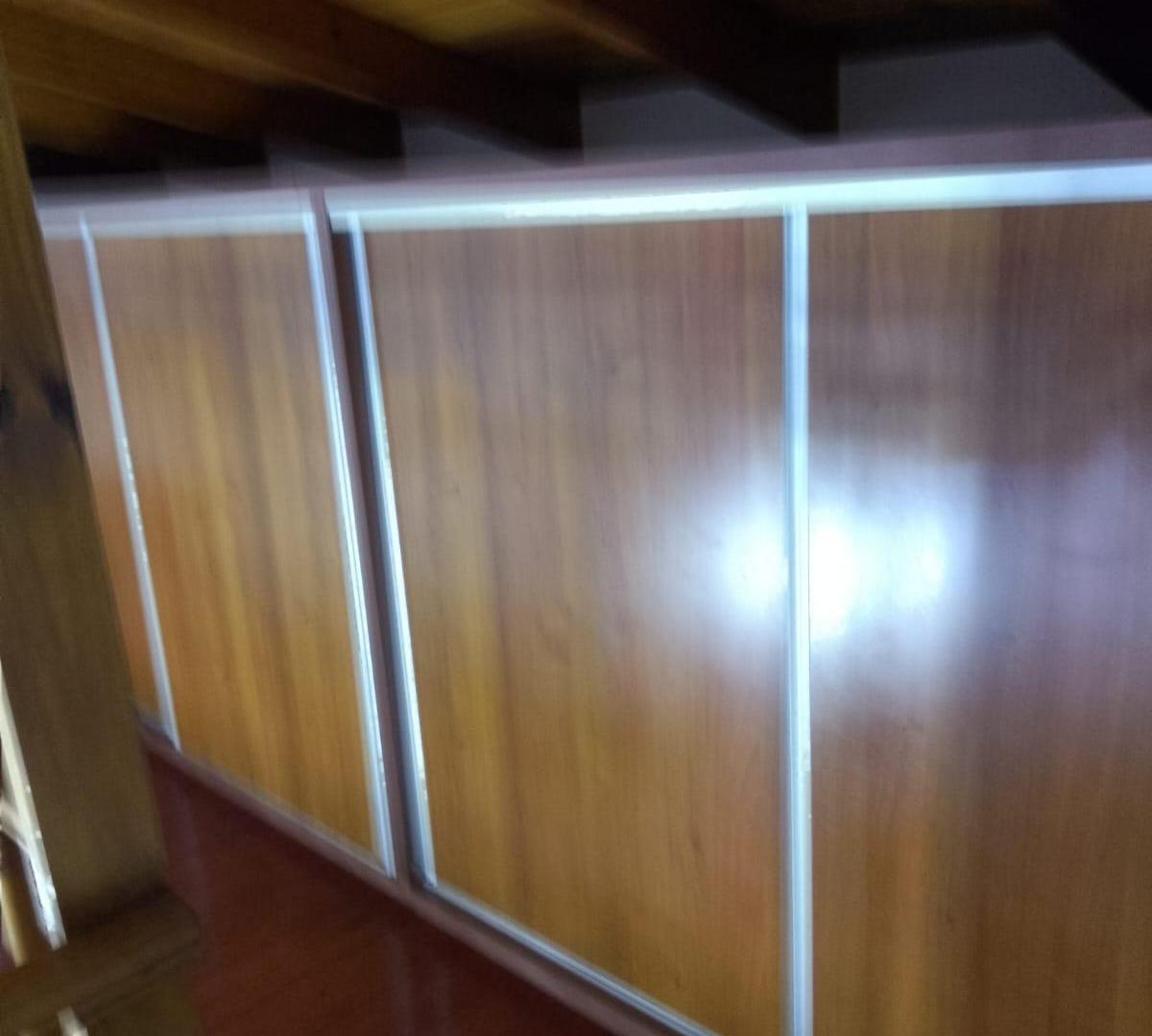 Foto de Venta Casa 4 ambientes con Pileta,Quincho y 3 cocheras en Temperley, imagen 5