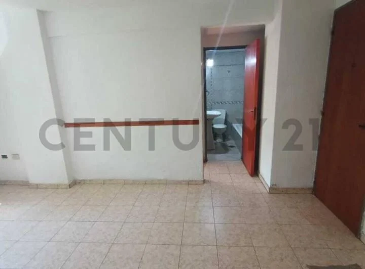 Departamento de 1 dormitorio en alquiler frente a la Estación de Tren 4