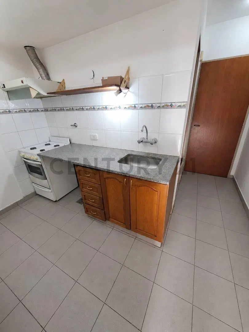 MONOAMBIENTE EN ALQUILER – LA PLATA 5