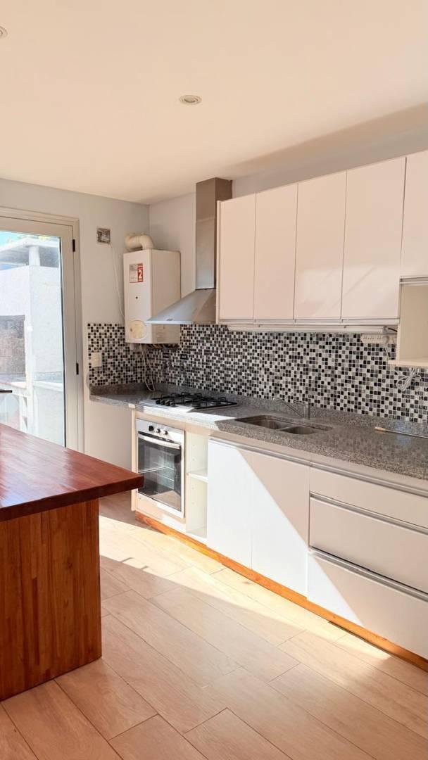 Foto de Dúplex de 2 dormitorios en venta Gonnet, imagen 4