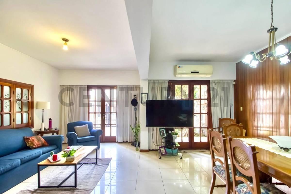 Foto de CASA 3 DORMITORIOS | SUITE + PARQUE + QUINCHO + GARAGE | APTO CRÉDITO, imagen 1