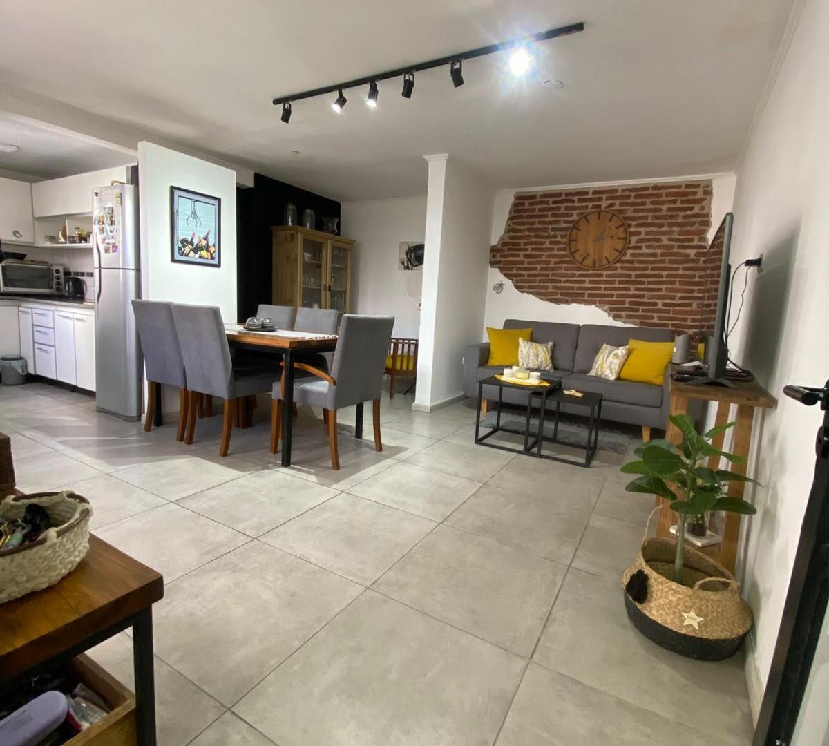 Foto de Departamento en venta en La Plata | 1 dormitorio con patio, imagen 2