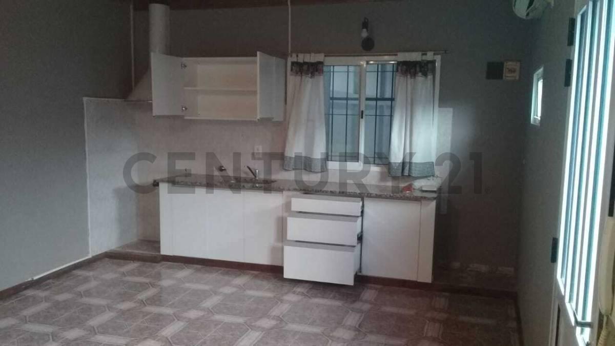 Foto de Galpon sobre avenida en venta en La Plata, imagen 4