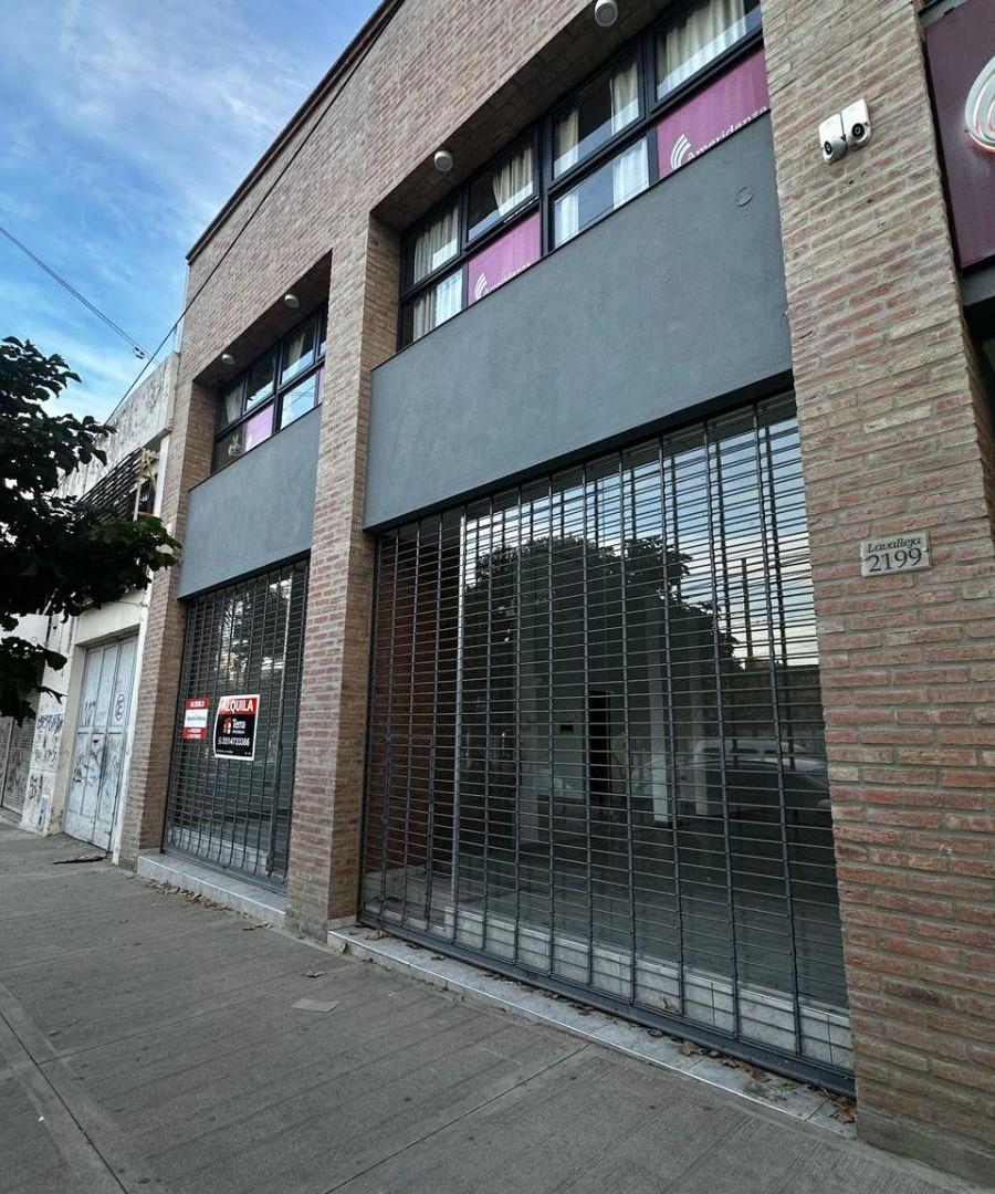 GRAN OPORTUNIDAD! LOCAL DE 70 M² CON MUY BUENA UBICACION