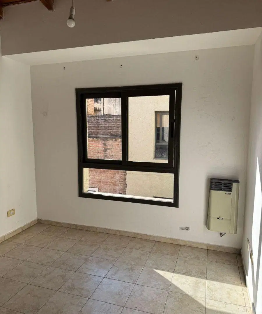 ENORME DEPARTAMENTO DE 1 DORMITORIO EN ALBERDI 4