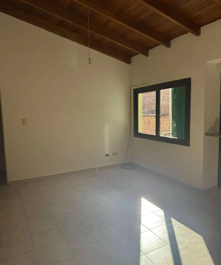 ENORME DEPARTAMENTO DE 1 DORMITORIO EN ALBERDI 2