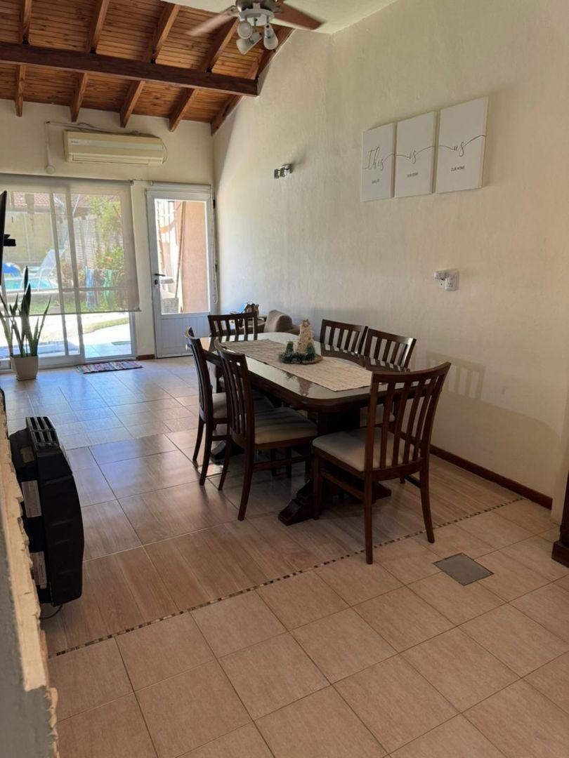 Casa 8 Ambientes 4 Dorm.. | Calle Nro10 Al 2700 1