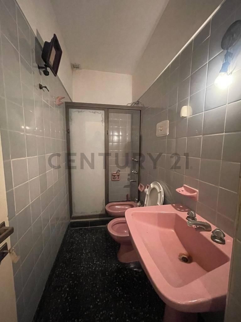 En Venta! 5 Dorm. y 3 Baños 3