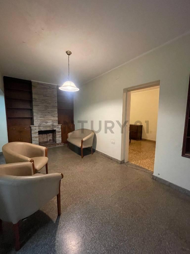 En Venta! 5 Dorm. y 3 Baños 1