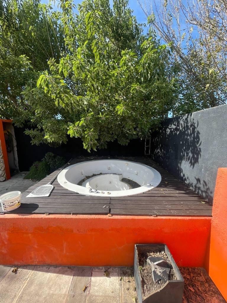 Casa Zavalla 4 Dorm. con Jacuzzi y Pileta 2
