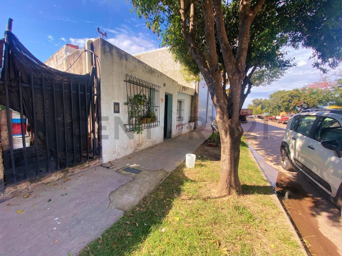 Lote con Doble Ingreso y Potencial Comercial - Pueblo Nuevo 2
