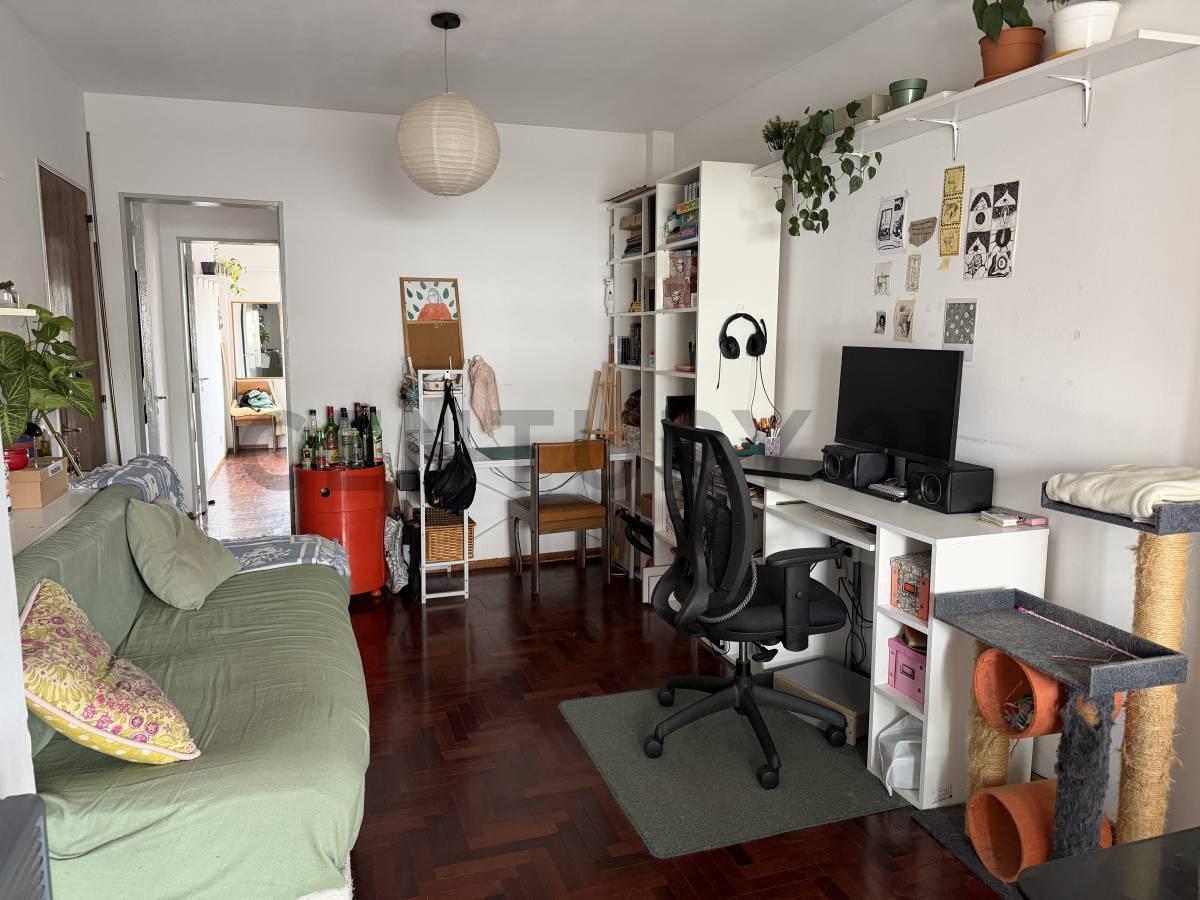 DEPARTAMENTO UN DORMITORIO CENTRO ROSARIO CON BALCÓN AL FRENTE