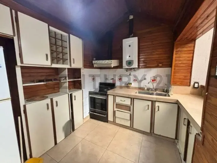 Casa en venta en Luis Agote 3