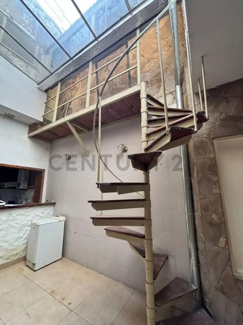 Casa en venta en Luis Agote 5