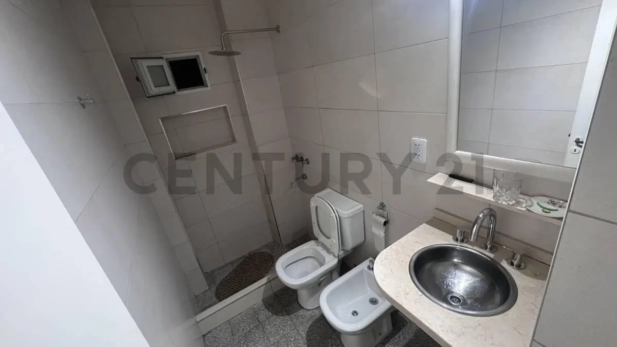 Departamento de dos dormitorios a metros del RIO 5