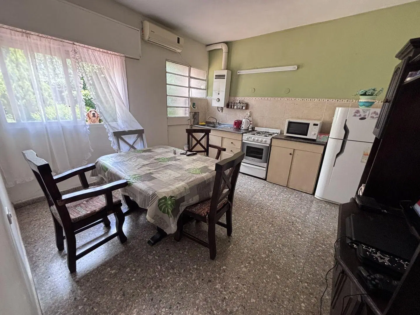 ¡OPORTUNIDAD! DOS CASAS EN UN MISMO LOTE – GRANADERO BAIGORRIA 4