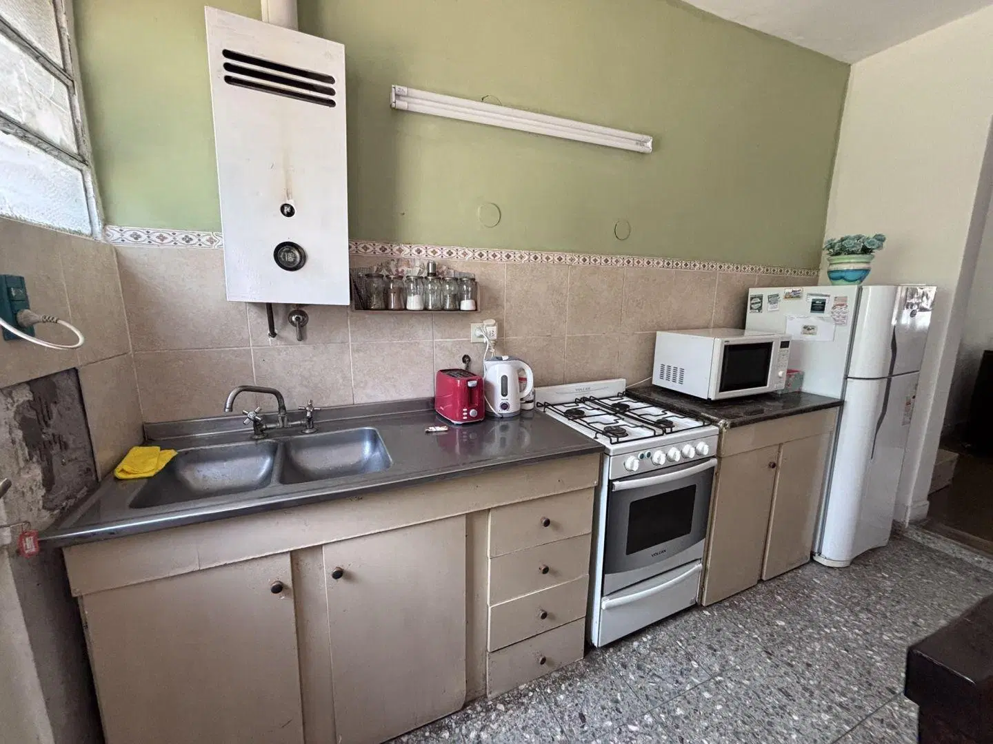 ¡OPORTUNIDAD! DOS CASAS EN UN MISMO LOTE – GRANADERO BAIGORRIA 2