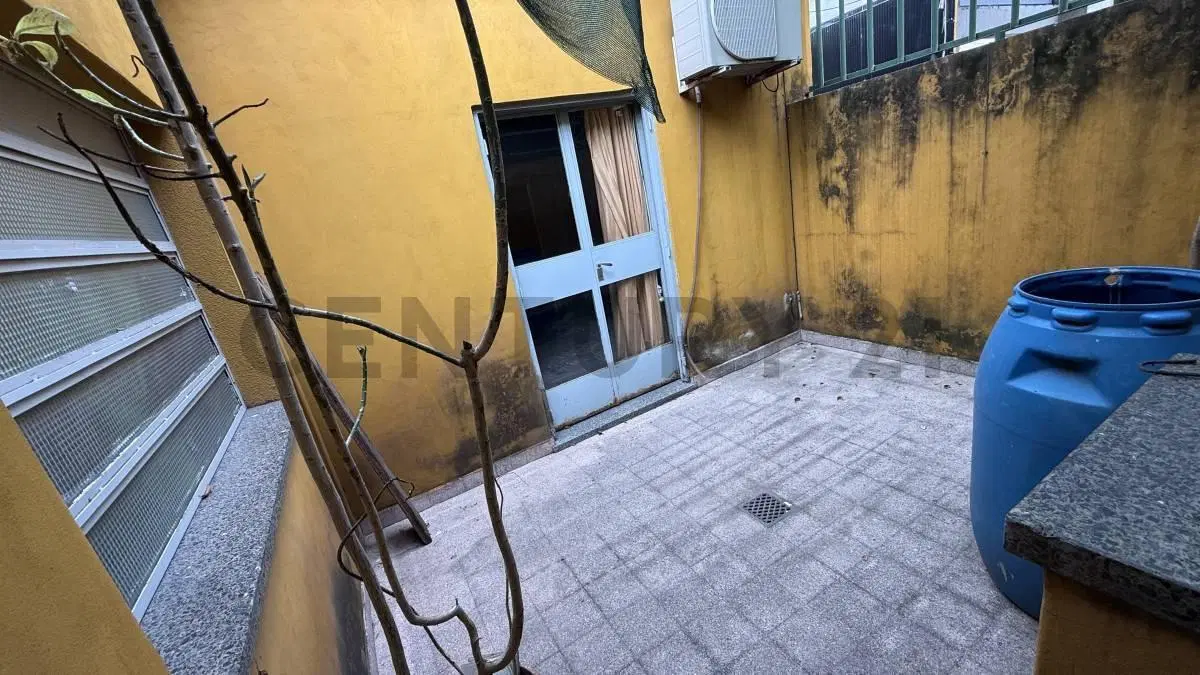 Casa familiar con gran potencial | Ideal para reciclar o desarrollar 8