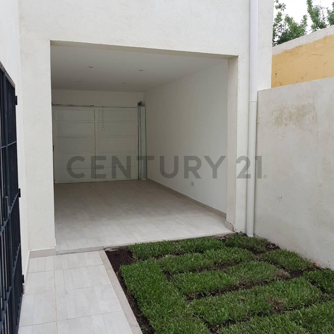 Foto de VENTA | CASA DE 3 DORMITORIOS CON JARDÍN Y PILETA | APTA CRÉDITO, imagen 5