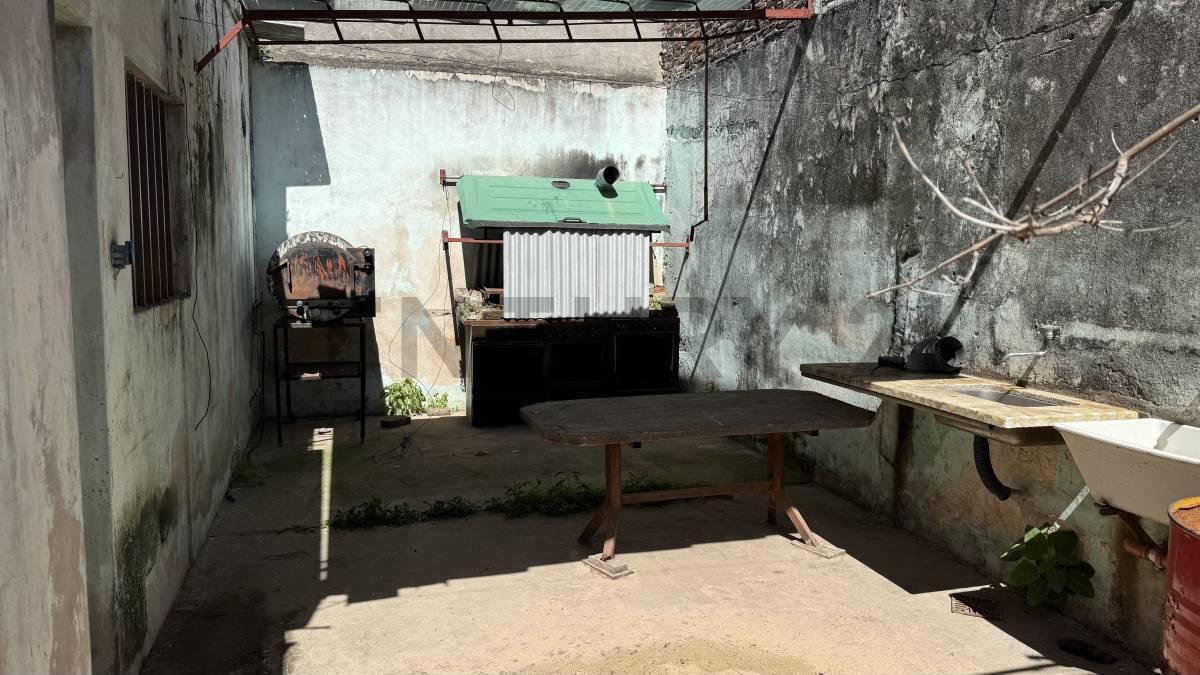 Foto de TERRENO EN VENTA — GUALEGUAY 548, imagen 4