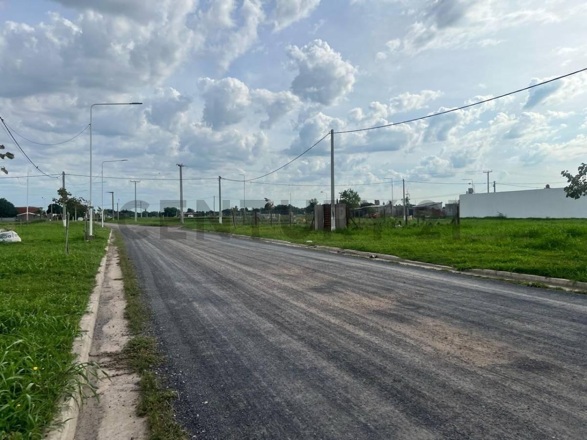 Foto de Venta lote en barrio abieto Jardines de Esther, imagen 1