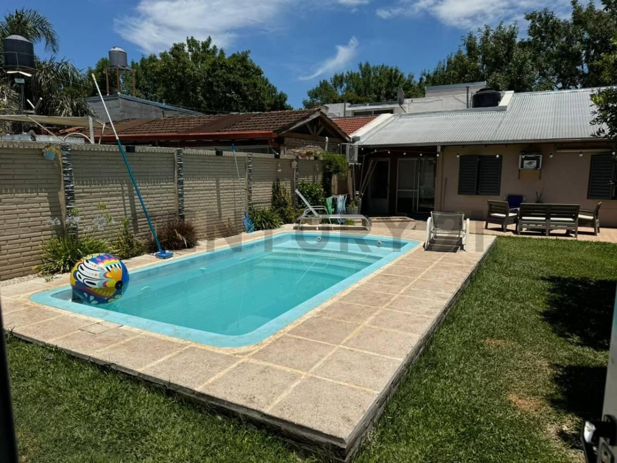 Foto de <p>Venta: Casa de 2 Plantas en Excelente, imagen 1
