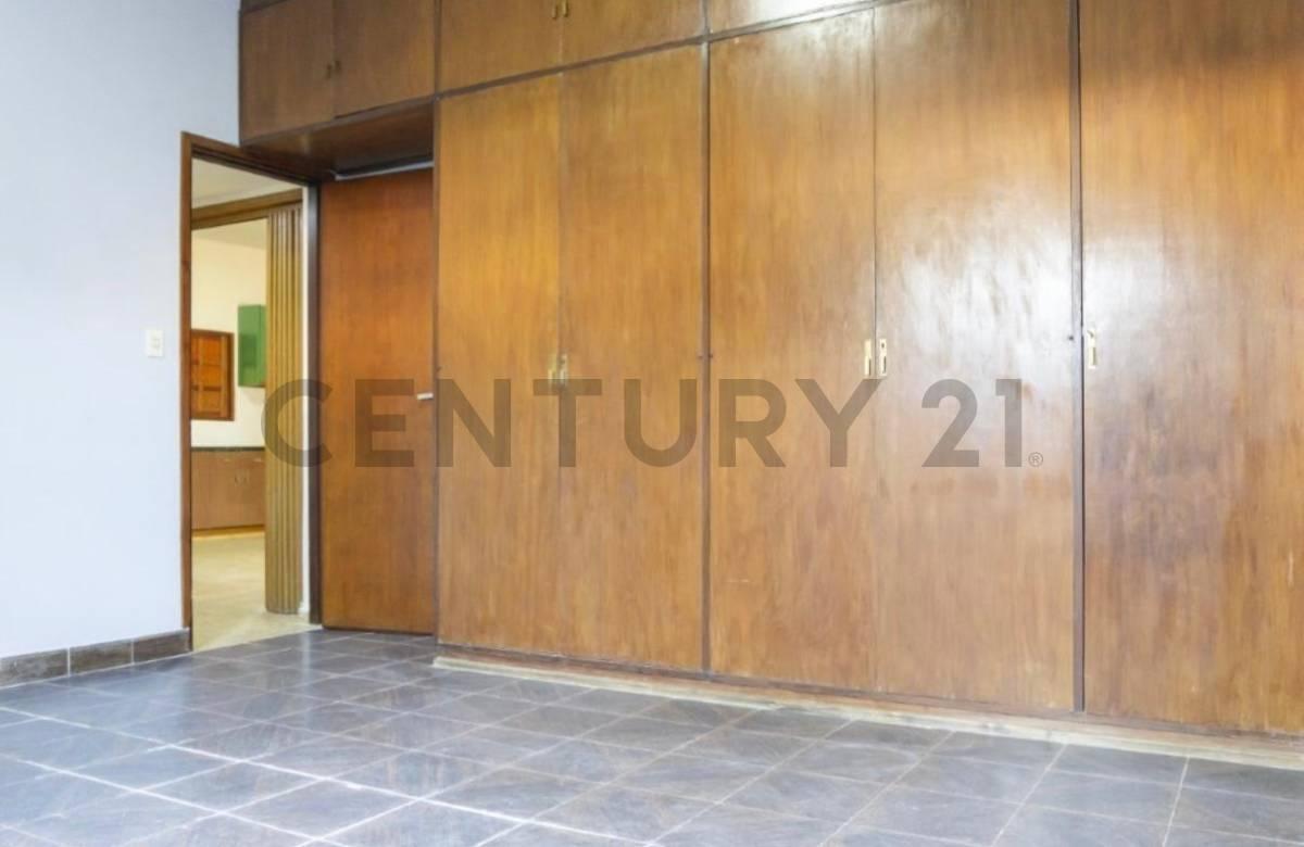 Foto de Casa al frente de 2 dormitorios + casa interna, imagen 4