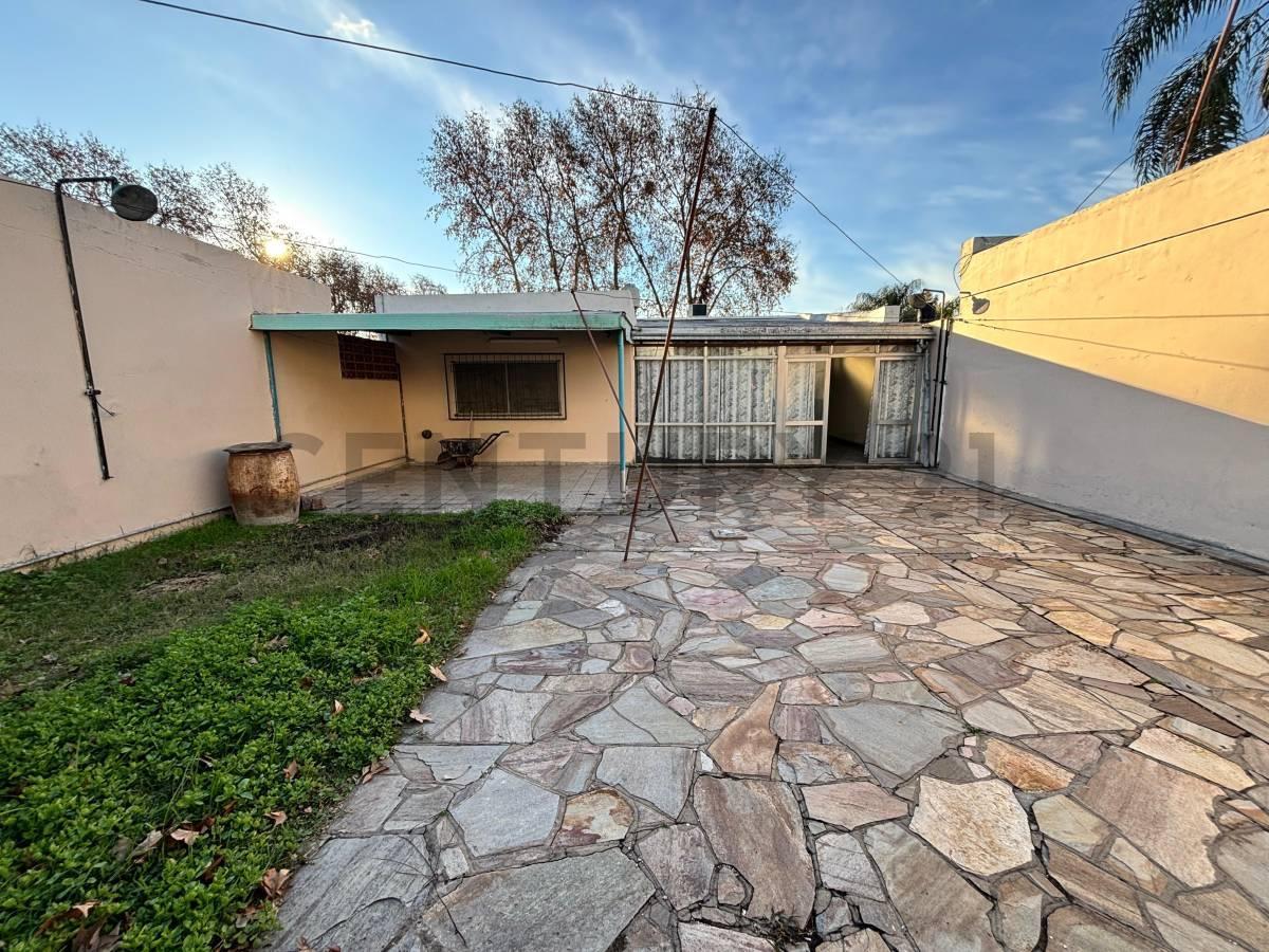 Foto de Casa en Venta 3 Dormis. en el Centro de Granadero Baigorria, imagen 3