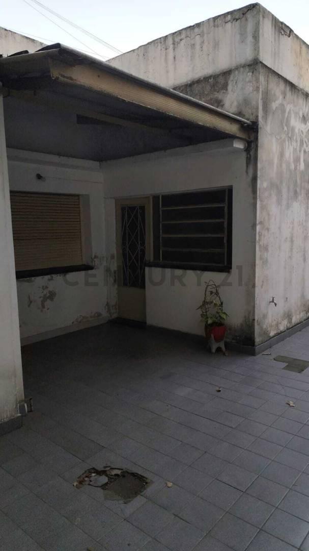 Foto de Casa Interna con Local comercial, imagen 4