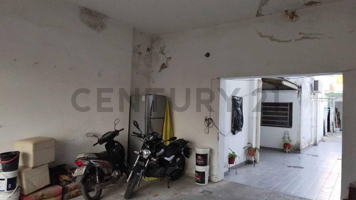 Foto de Casa Interna con Local comercial, imagen 2