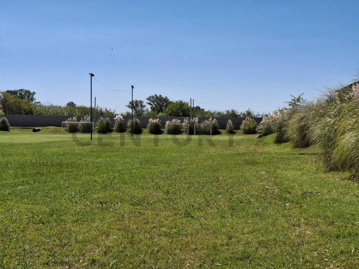 Foto de Lote en Venta Barrio Las Casuarinas Ibarlucea, imagen 4