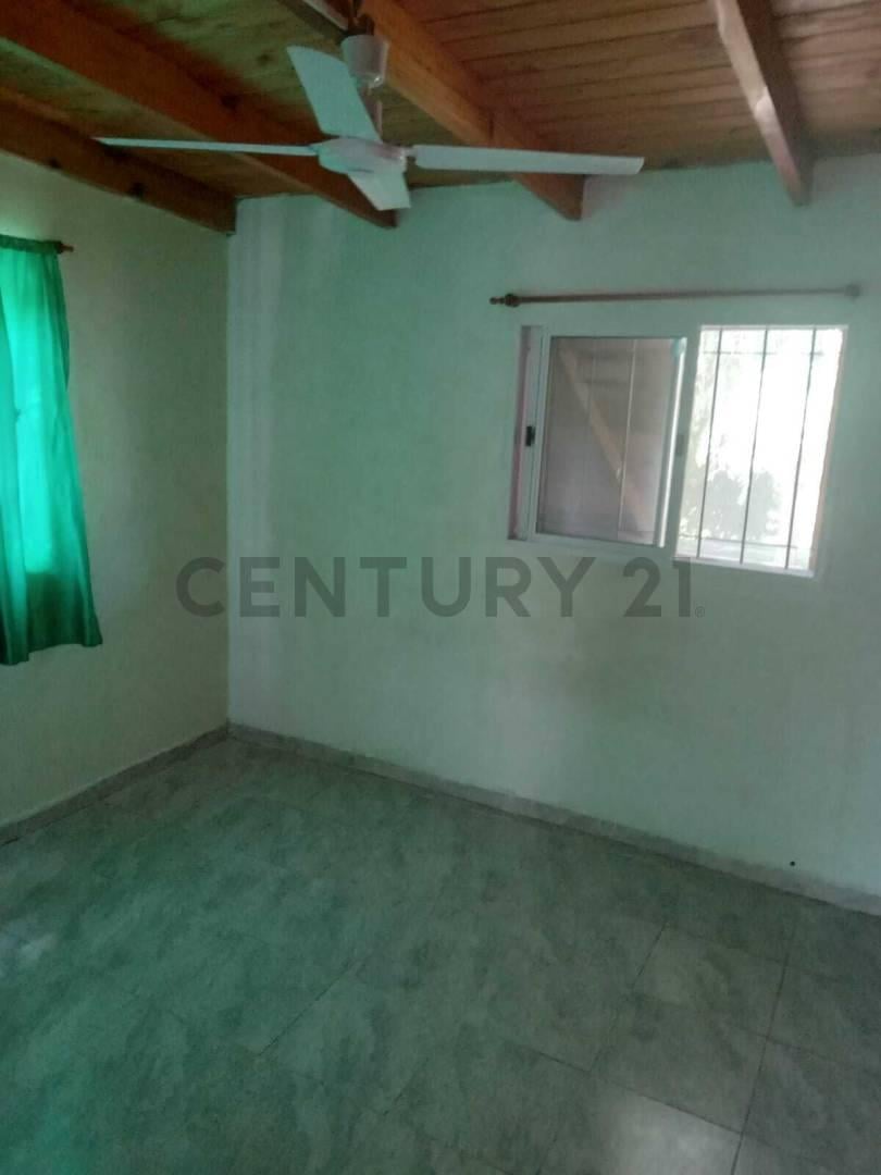 Foto de Venta casa 2 dormitorios Zavalla, imagen 1