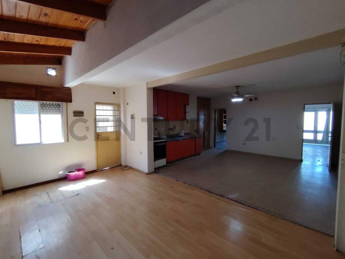 Foto de Casa 4 Dormitorios APTO CREDITO HIPOTECARIO, imagen 1