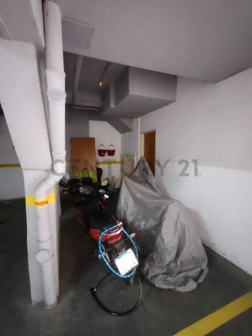 Foto de Venta Cochera sobre Pellegrini, imagen 3