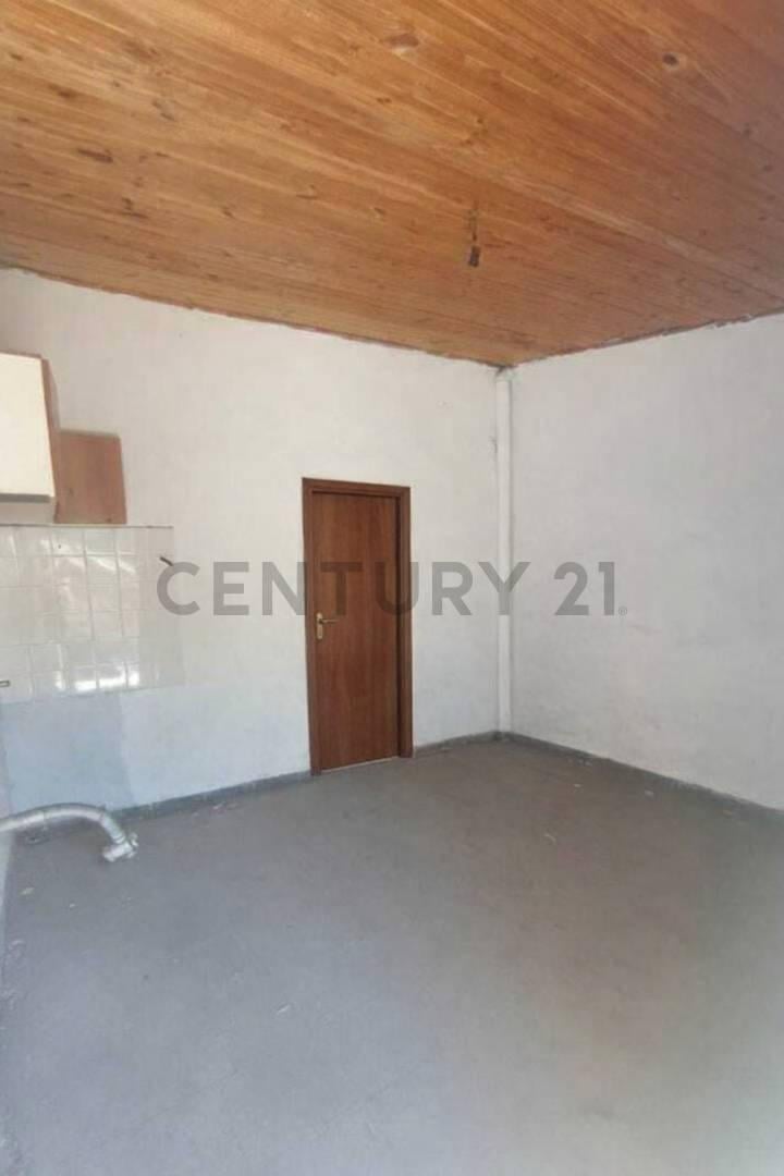 Foto de Galpón Zona Sur + Local + Vivienda en Planta Alta | Uso Comercial /, imagen 3