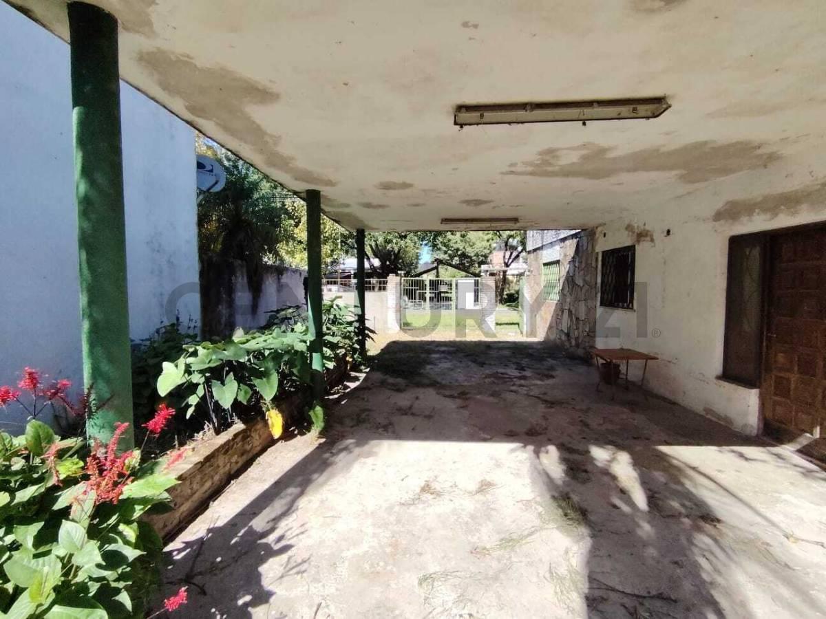 Foto de Oportunidad de Inversión en Barrio Paraíso – Casa a Reciclar en Zona, imagen 1