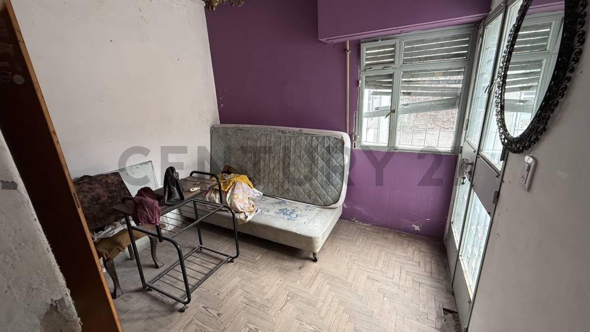 Foto de Venta casa a reciclar 3 dormitorios | Barrio Roque Sáenz Peña, imagen 2