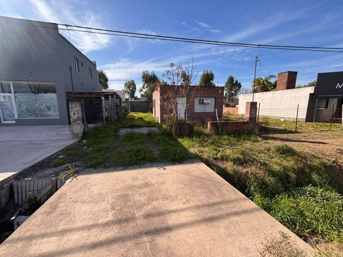 Foto de TERRENO CON MEJORAS EN FUNES – EXCELENTE POTENCIAL COMERCIAL, imagen 4