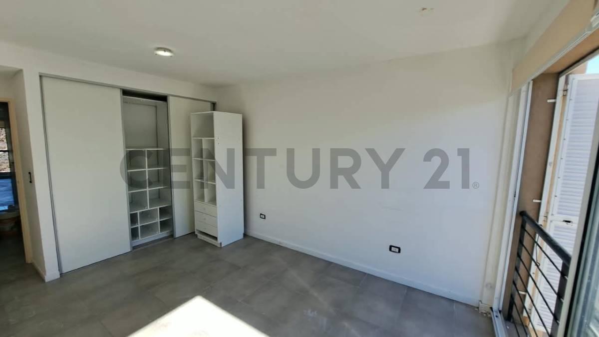 Foto de DEPARTAMENTO 1 DORMITORIO EN ALBERDI, imagen 1