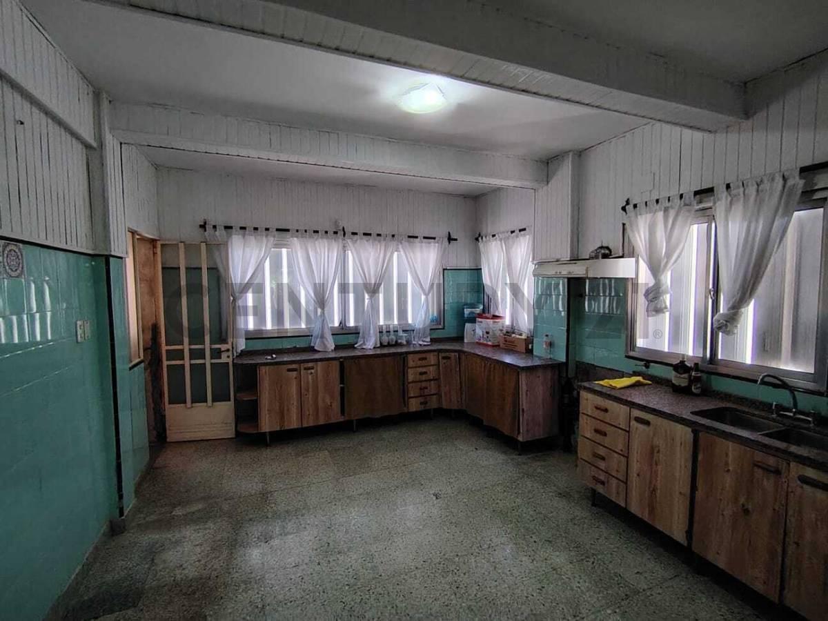 Foto de VENTA DE CASA CON MIRADOR AL PUENTE Y AL RIO, imagen 2