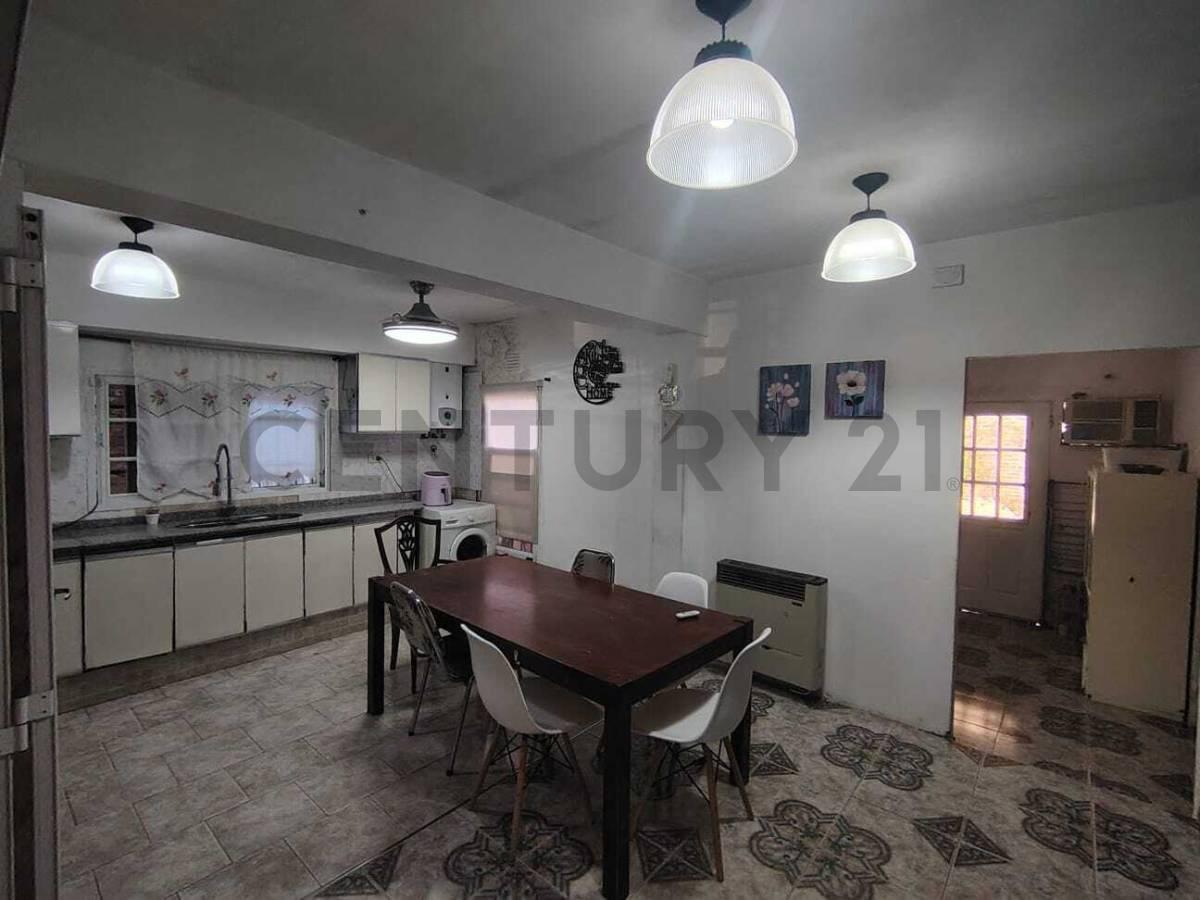 Foto de VENTA CASA EN GRANADERO BAIGORRIA LADO RIO, imagen 2