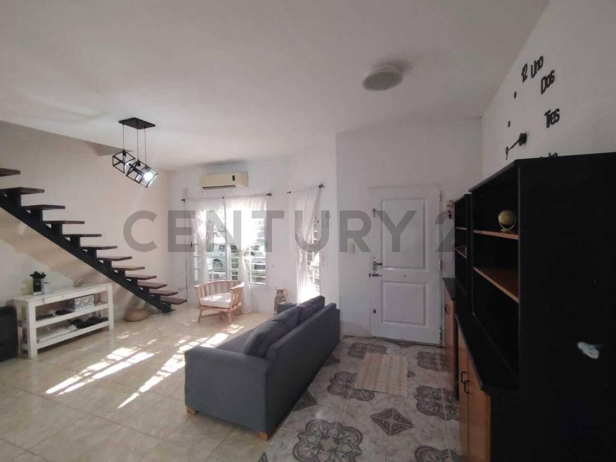 Foto de VENTA CASA EN GRANADERO BAIGORRIA LADO RIO, imagen 3