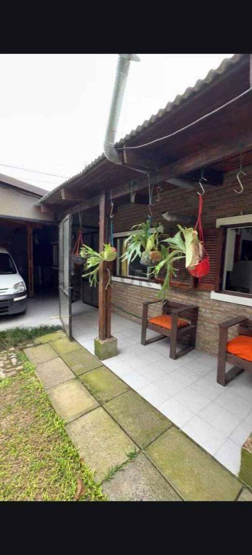 Foto de Oportunidad en Los Robles: Casa con 2 Dormitorios, Patio y Doble Cochera, imagen 4