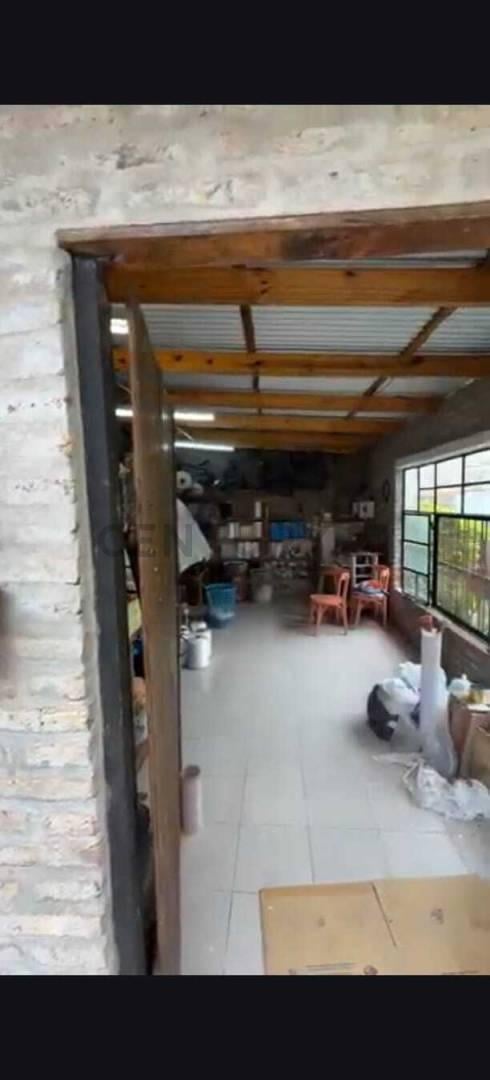 Foto de Oportunidad en Los Robles: Casa con 2 Dormitorios, Patio y Doble Cochera, imagen 5
