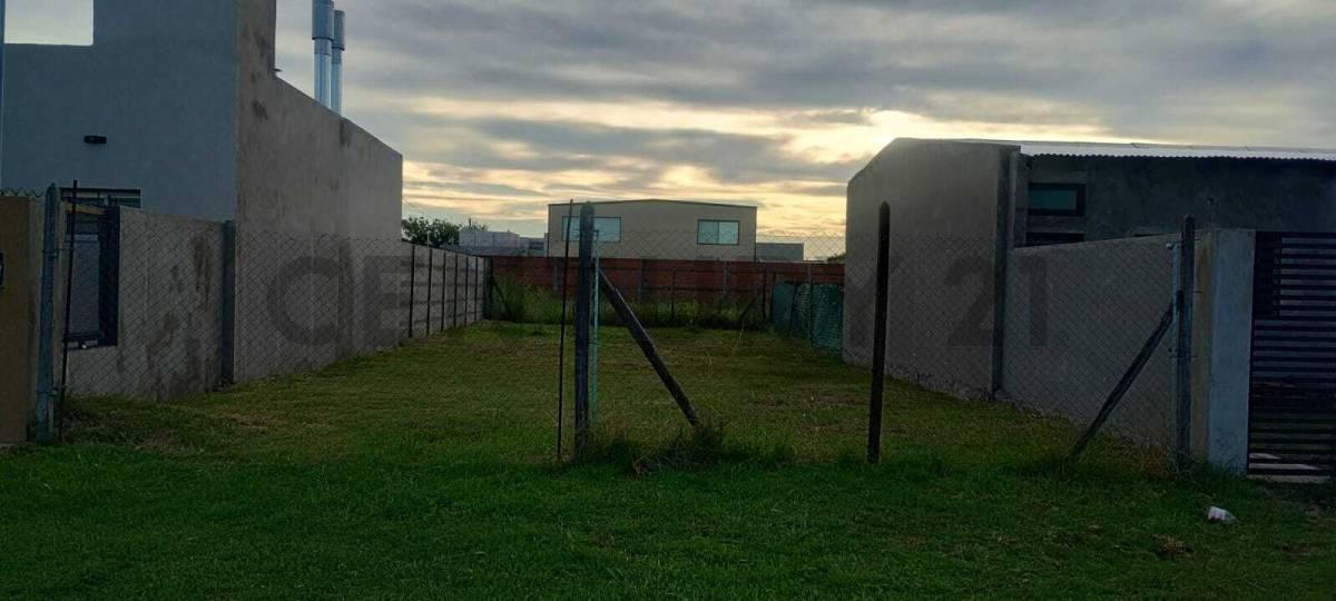 Foto de Lote céntrico en Eco Pueblo, Alvear., imagen 1
