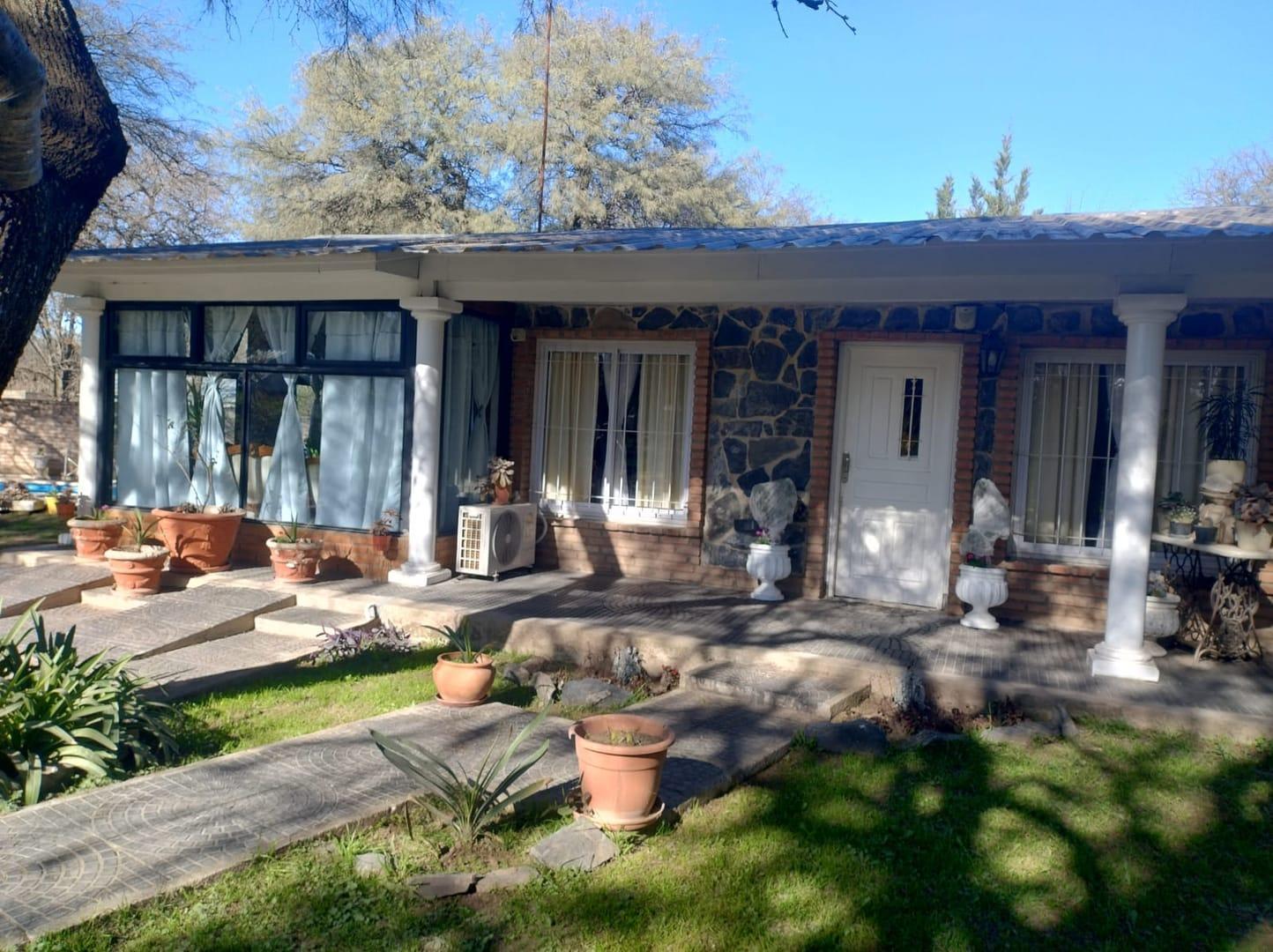 SE ALQUILA CASA DE 2 DORMITORIOS EN ANISACATE