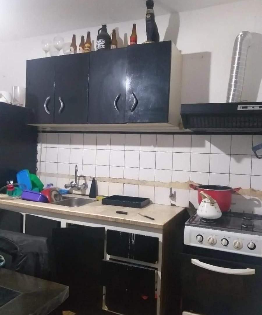 Foto de SE VENDE CASA CON COCHERA DOBLE EN EMPALME, imagen 3