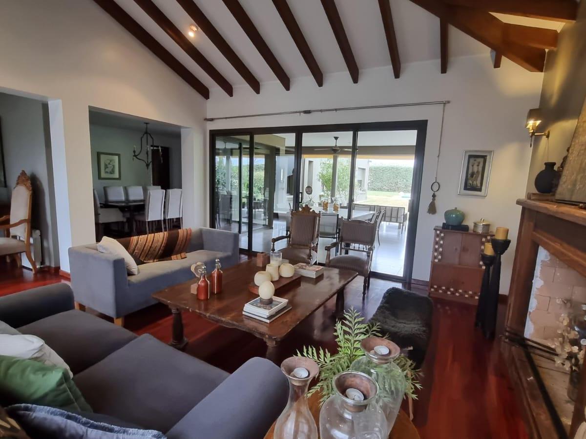 Casa en Chacras de Coria 5
