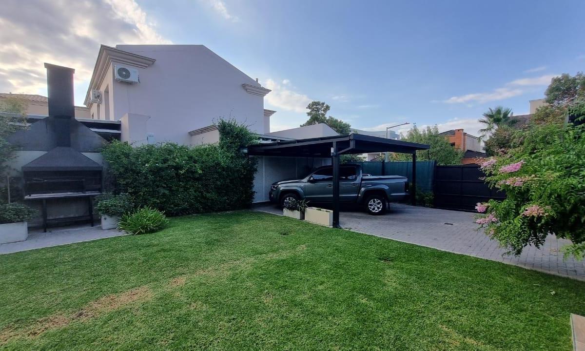 Casa en Barrio Palmares 3