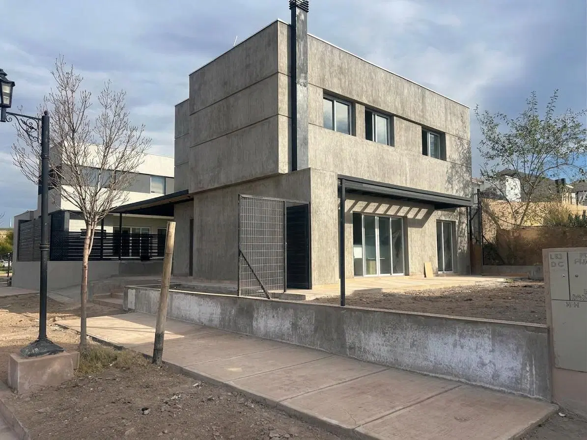 Casa en el Barrio Privado La Bastilla - Regalado Olguín 910 - Las Heras - Mendoza.as Heras 8